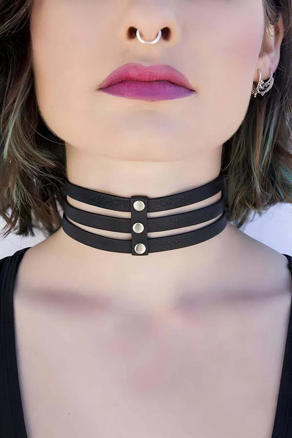 Choker បើកតំណែង សំណាញ់ខ្មៅ 3 បន្ទាយ