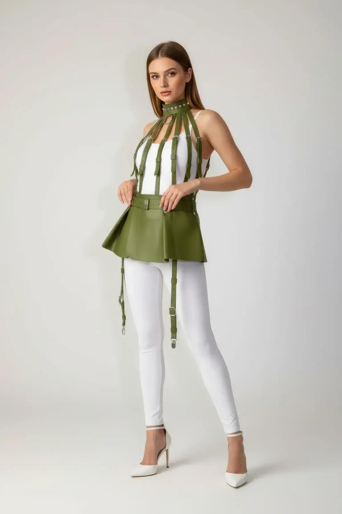 ខ្សែក្រវាត់រុំខ្លួន Peplum ជាមួយកខ្ពស់និងខ្សែជើងអាចកែតម្រូវបាន